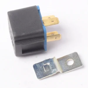 ESTABILIZADOR 12V 20/30 AMP 4 CONTACTOS