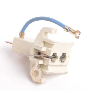 PORTAESCOBILLA ALTERNADOR  F-9000