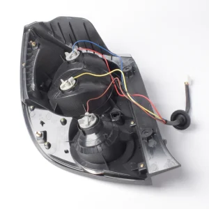 LAMP STOP CHEVROLET SONIC 5 PUERTAS MOD 13-15 RH MC