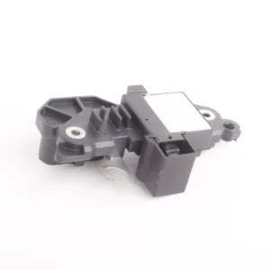 REGULADOR ALT BOSCH 24V TIPO MARIPOSA 5 RENAULT (1996-2006) VOLVO (1993-2013)