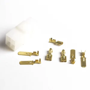 CONECTOR 4 VIAS SIN CABLES 8 TERMINALES