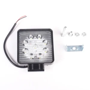 EXPLORADORA. LED CUADRADA 10-30V 27W CHORRO